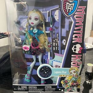 Monster High Lagoona Blue Ghouls Night Out BNIB